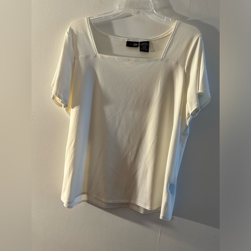 East 5th Essentials Size Extra Large - image 1